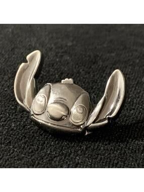 Disney Lilo & Stitch Pewter Lapel Pin – Stitch Headshot